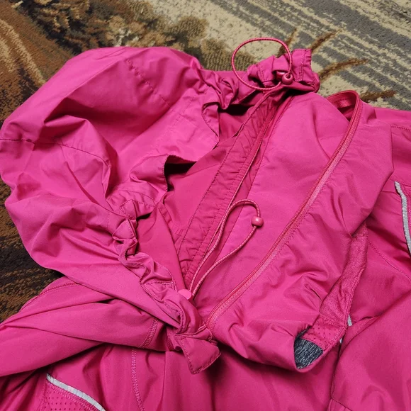 Lululemon Athletica Vibrant Pink Jacket - Picture 5 of 9